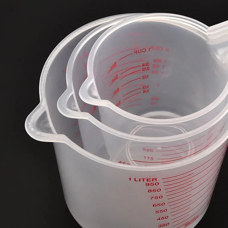 Plastic Liquid Measuring Beakers
